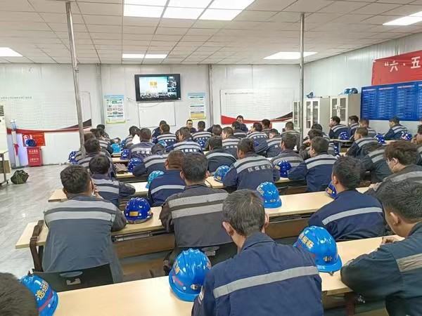 陜煤建設洗選煤運營公司紅柳林洗煤廠項目部：用好三劑良方 精心呵護機械設備“健康指數”