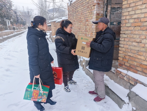 陜煤建設礦建三公司:節前送關懷,讓愛心溫暖寒冬