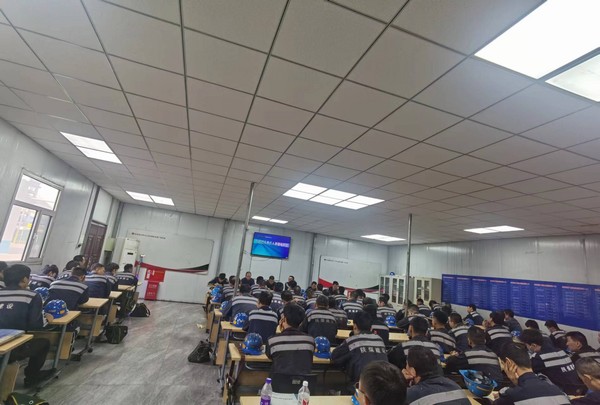 陜煤建設洗選煤運營公司紅柳林洗煤廠項目部： 環環相扣  弘美德  揚風尚  守錢袋