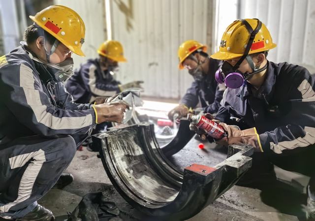 陜煤建設洗選煤運營公司神渭蒲城運營項目部：攻堅克難大檢修  齊心協力保生產