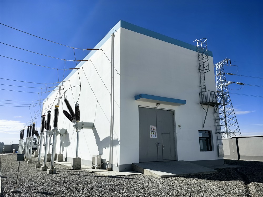 陜煤建設天工公司安裝三部承建的秦川光伏電站110伏升壓站工程順利竣工