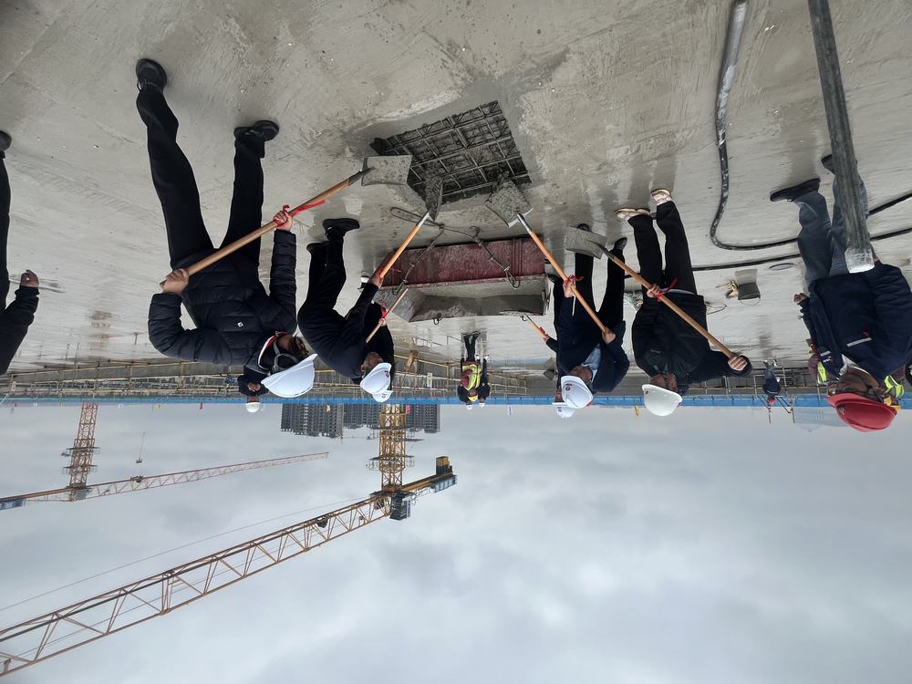 喜報！陜煤建設榆林公司承建的遷建榆林市第八中學項目N1標段綜合樓主體喜迎封頂