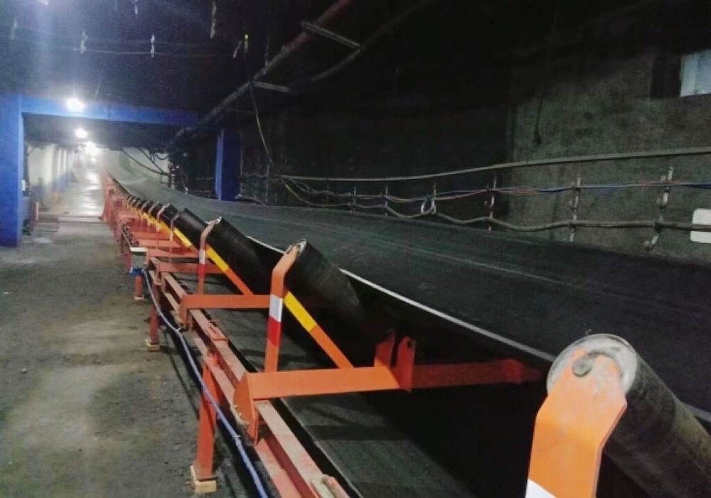 陜煤建設韓城分公司安裝四項目部：文家坡礦井及選煤廠42盤區帶式輸送機設備及配電安裝工程順利通過竣工驗收