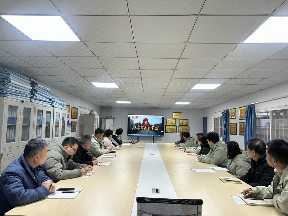 陜煤建設(shè)韓城分公司土建二項(xiàng)目部：傳承雷鋒精神，踐行時代擔(dān)當(dāng)