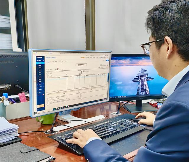 陜煤建設(shè)市場(chǎng)開發(fā)分公司率先啟用掃碼開票系統(tǒng)，開啟智能開票服務(wù)新時(shí)代