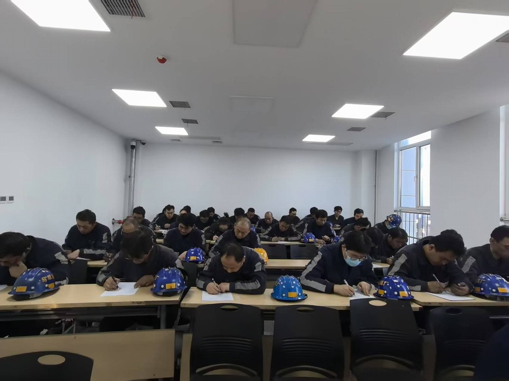 陜煤建設(shè)洗選煤運(yùn)營(yíng)公司紅柳林洗煤廠項(xiàng)目部：撬動(dòng)人才引領(lǐng)“新引擎，賦能現(xiàn)場(chǎng)管理“譜新篇”