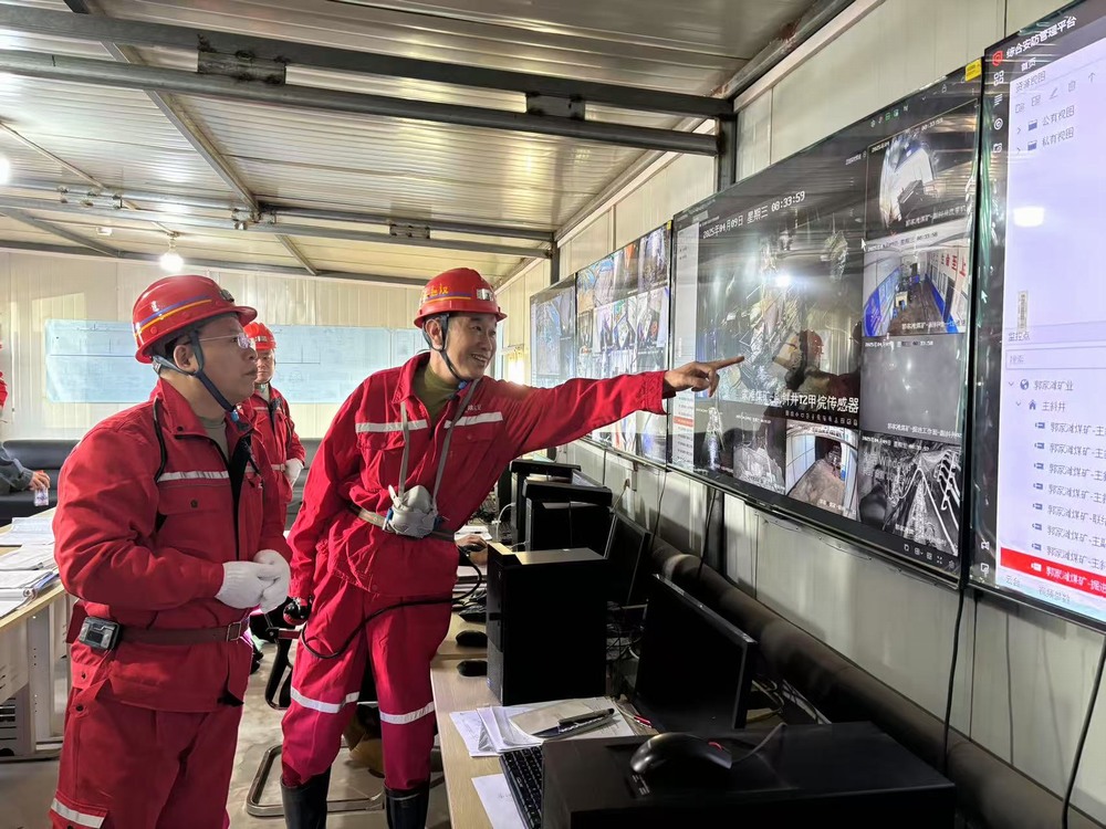 陜煤建設(shè)礦建二公司：加強安全管理 勇當(dāng)安全衛(wèi)士