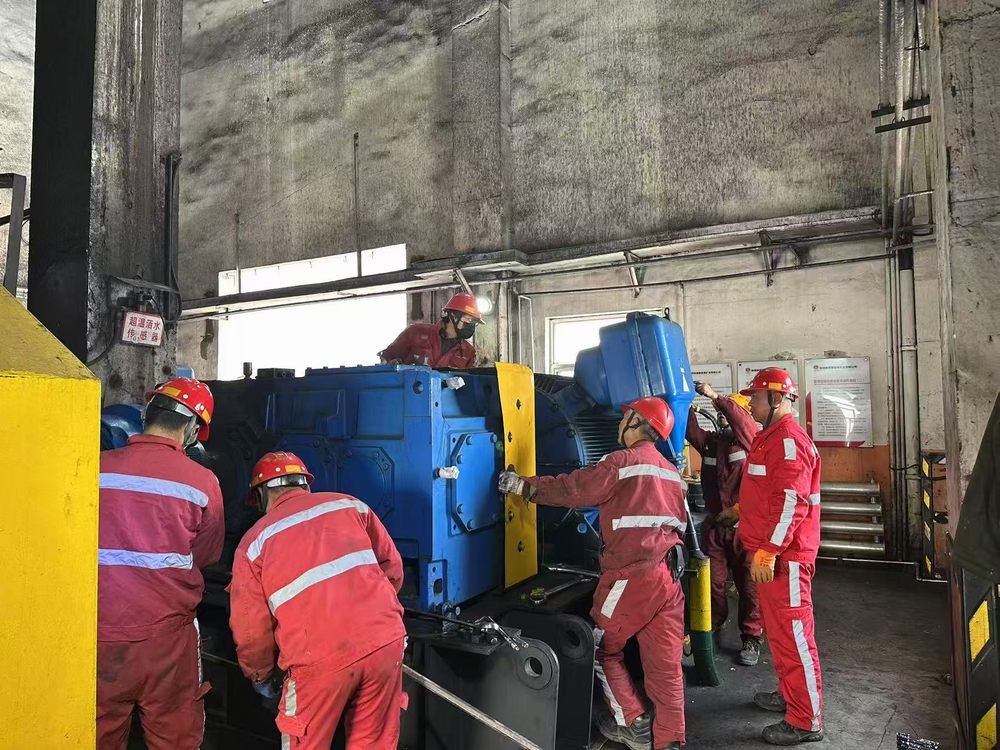 陜煤建設機電安裝公司曹家灘項目部高效完成檢修任務，筑牢安全生產防線