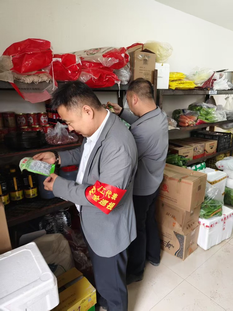 陜煤建設煤礦運營服務分公司:“紅袖章”守護安全防線