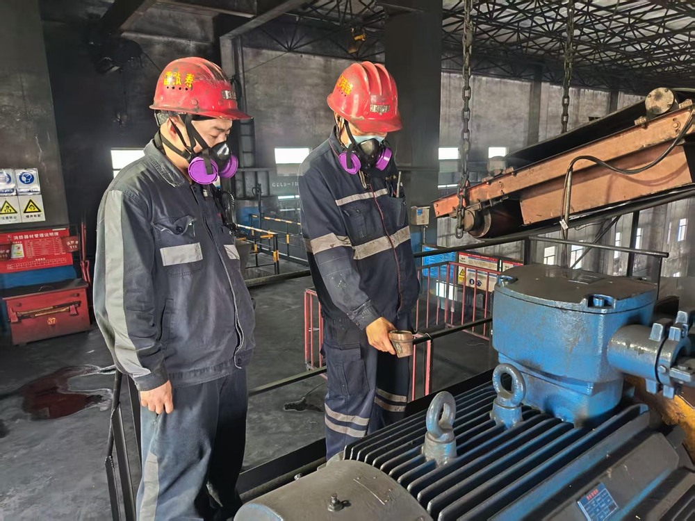 陜煤建設洗選煤運營公司澄合山陽運營項目部：烈日炙烤，他們的堅守最“滾燙”