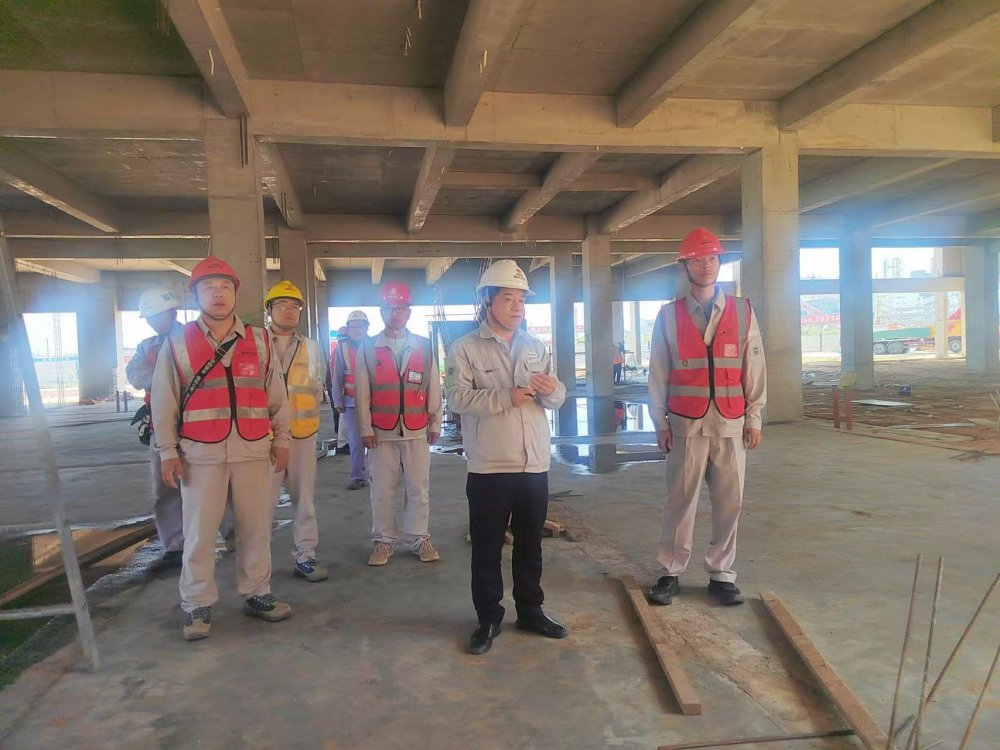 榆林化學(xué)紀(jì)委書記張光榮一行深入天工公司基層項(xiàng)目檢查指導(dǎo)工作