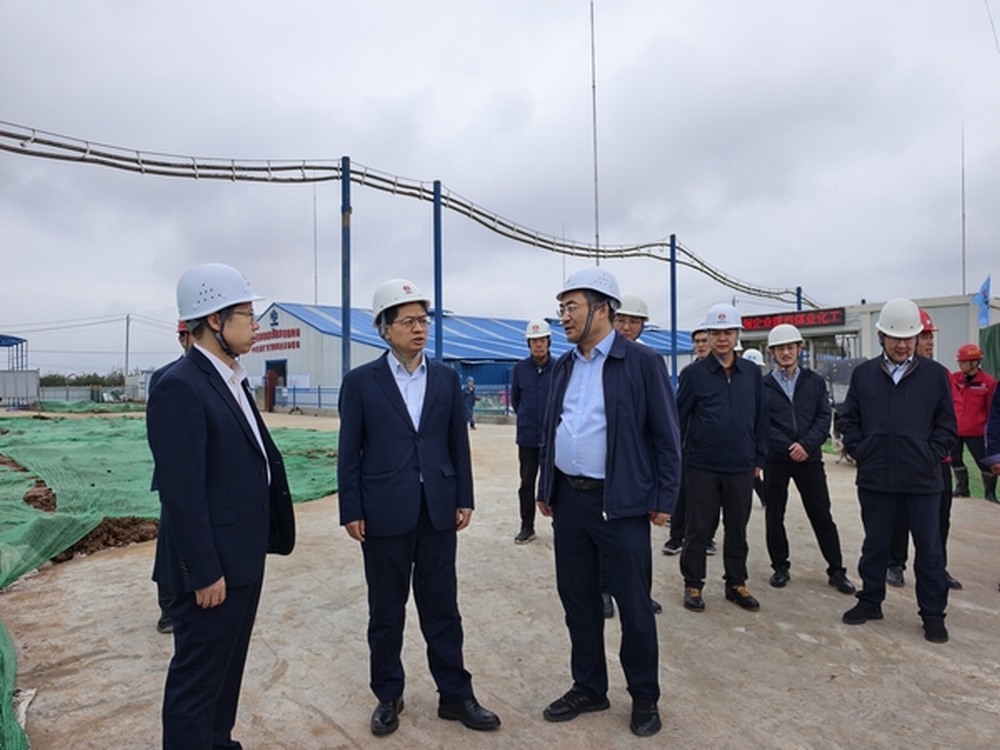 閆恒光深入陜煤建設礦建二公司第一項目部調研檢查