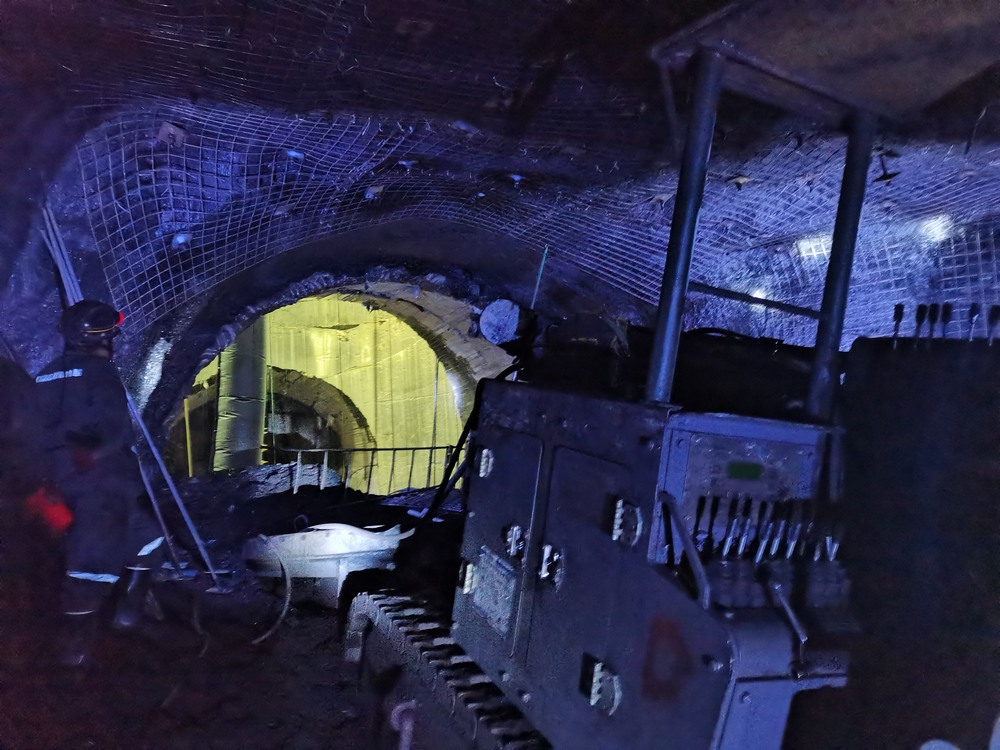  捷報！陜煤建設礦建二公司郭家灘項目部關鍵工程安全順利貫通