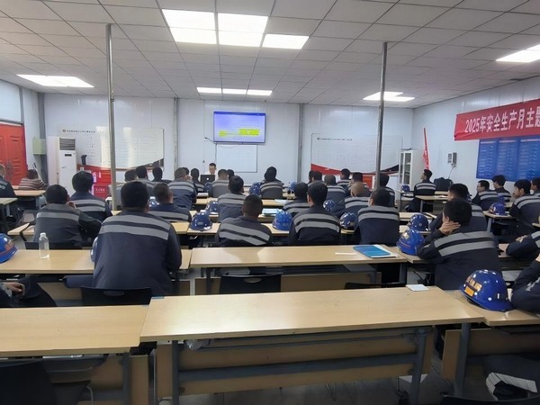 陜煤建設(shè)洗選煤運(yùn)營(yíng)公司:以“冬季行動(dòng)”為號(hào)角 筑牢“保障墻”守護(hù)“辛苦錢(qián)”